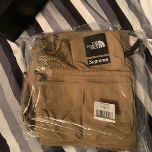 Supreme x north face vest